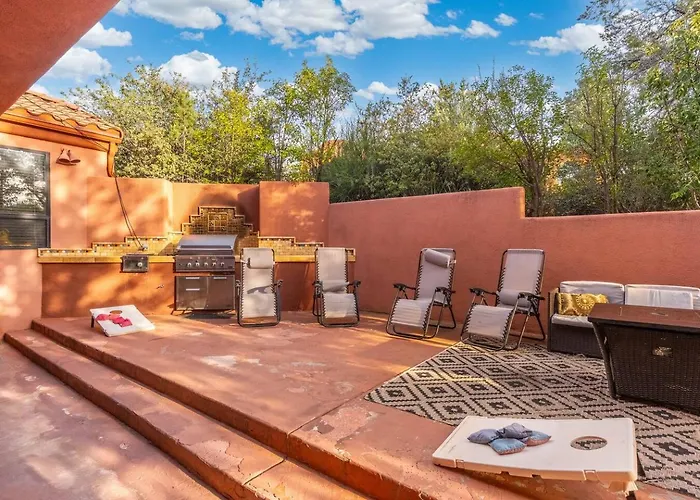 West Oasis Pool Table Sleeps 16